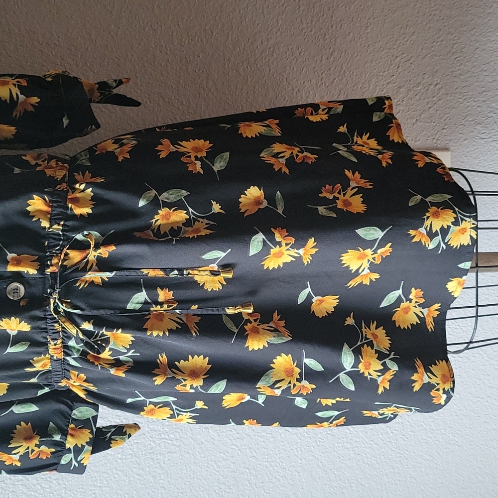 Floral Dress Size Large - Picture 5 of 10